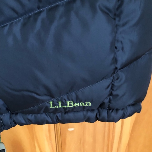 NWOT, L.L. Bean, puffer vest, reversible, gray/charcoal/ lime, pockets, size S - Picture 2 of 9